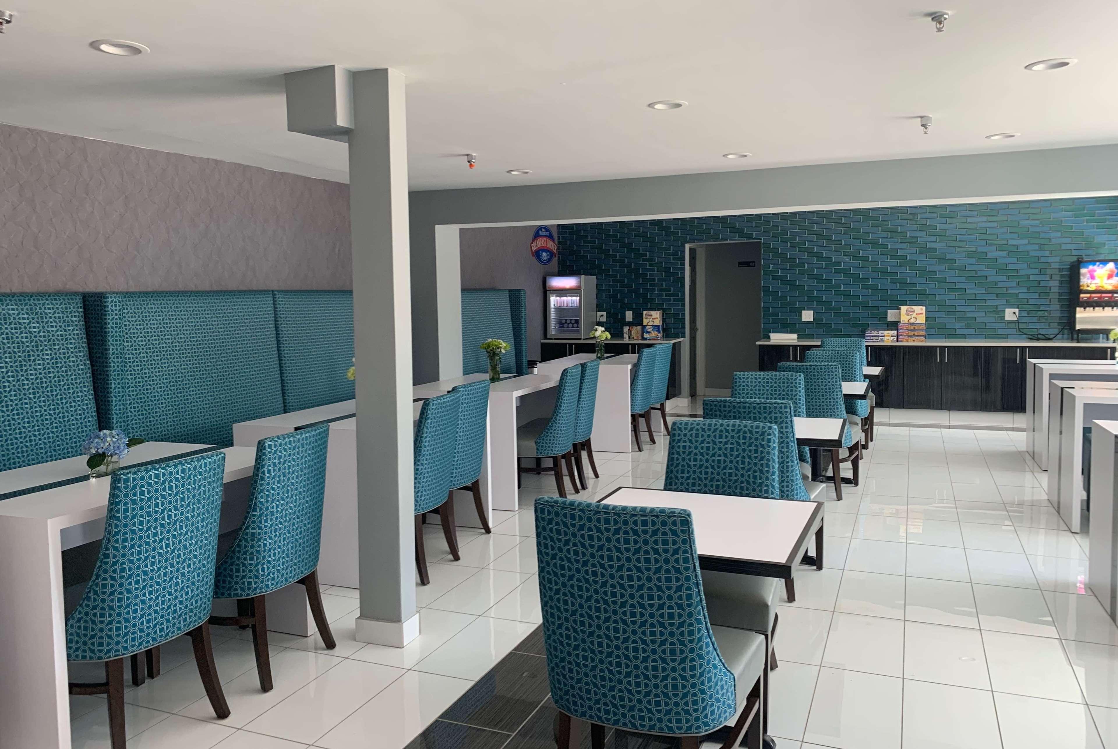 Baymont By Wyndham Charlotte University Экстерьер фото